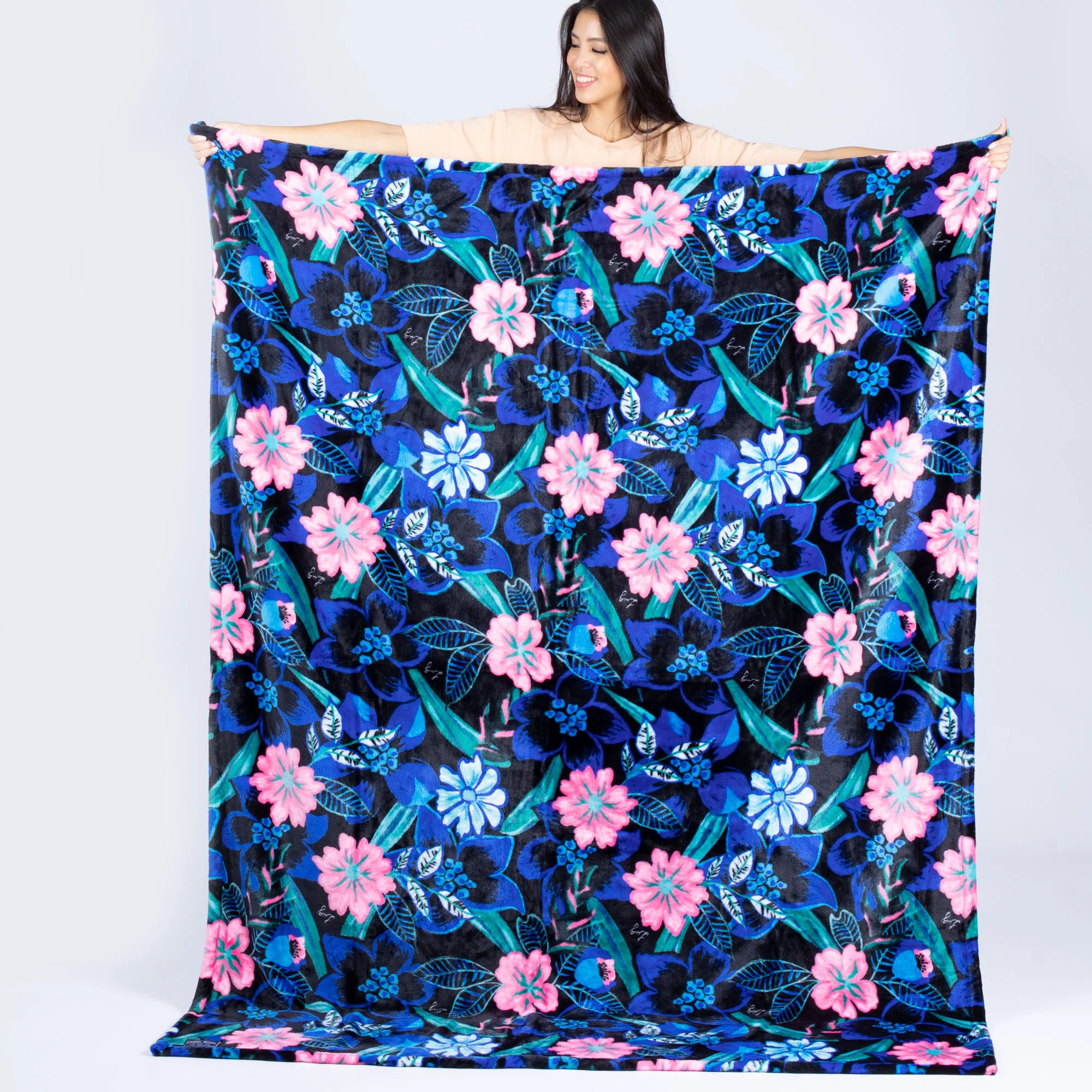 Cuddle Throw Blanket - Image 31