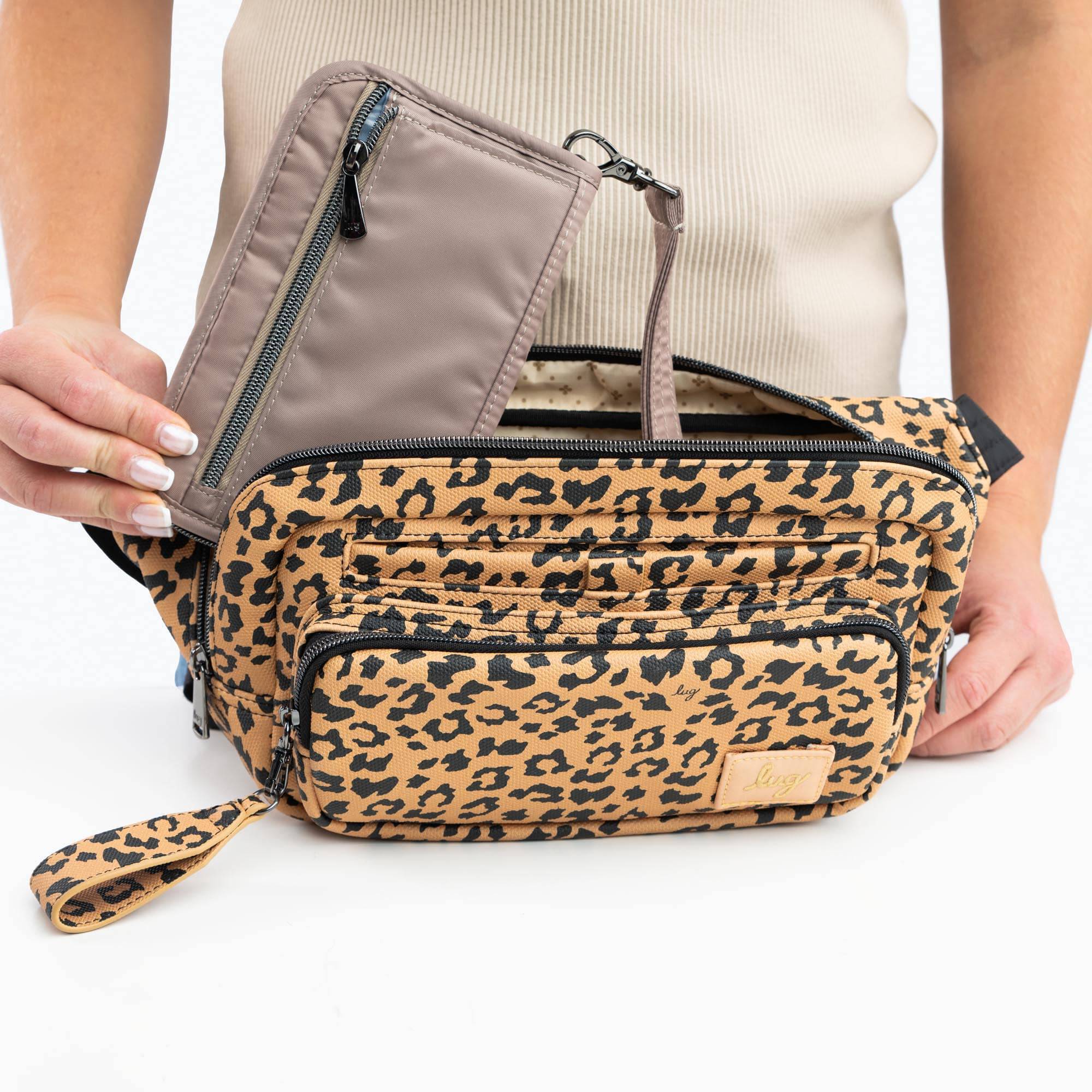 Hitch Matte Luxe VL Belt Bag - Image 7