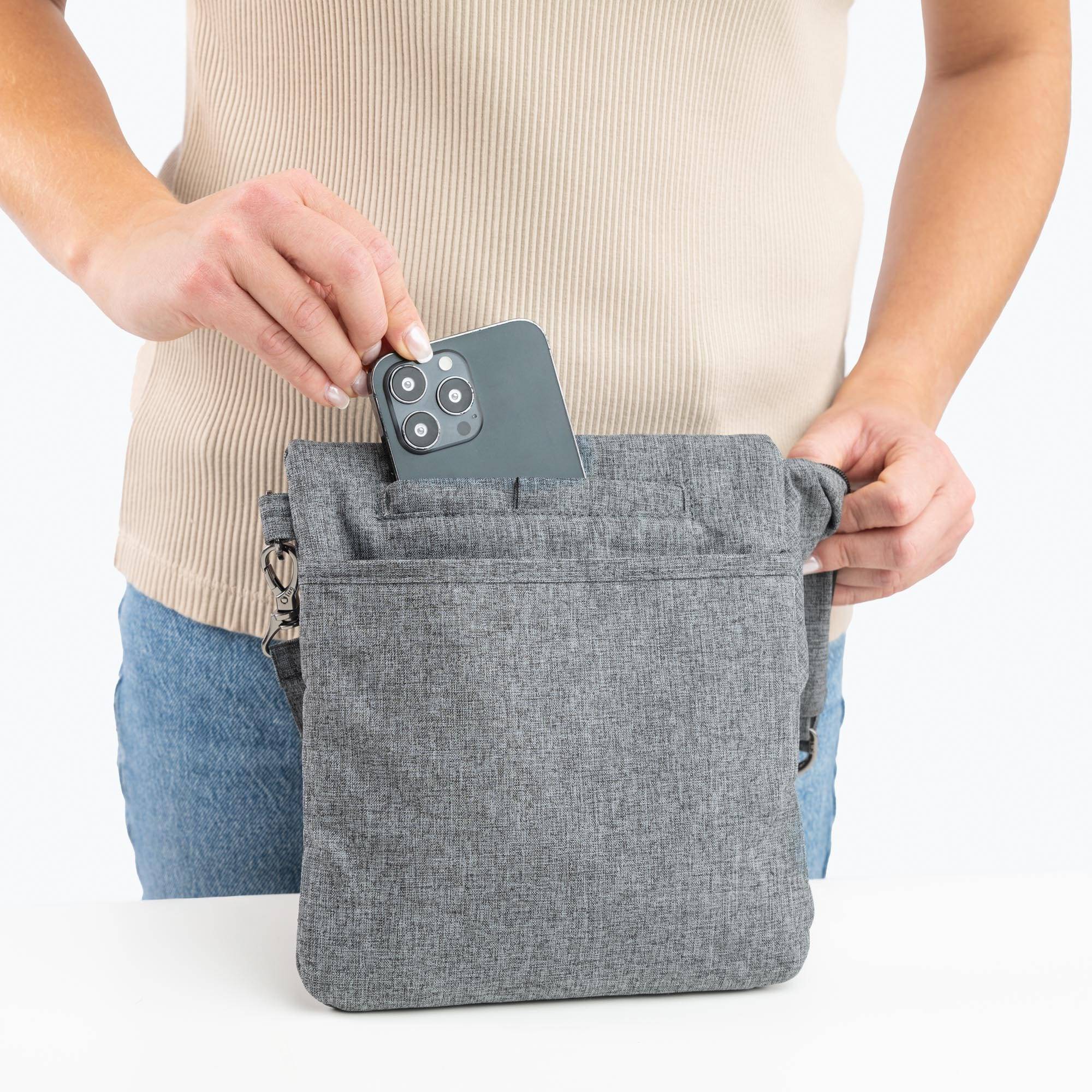 Legacy Collection Skipper Crossbody Bag - Image 8