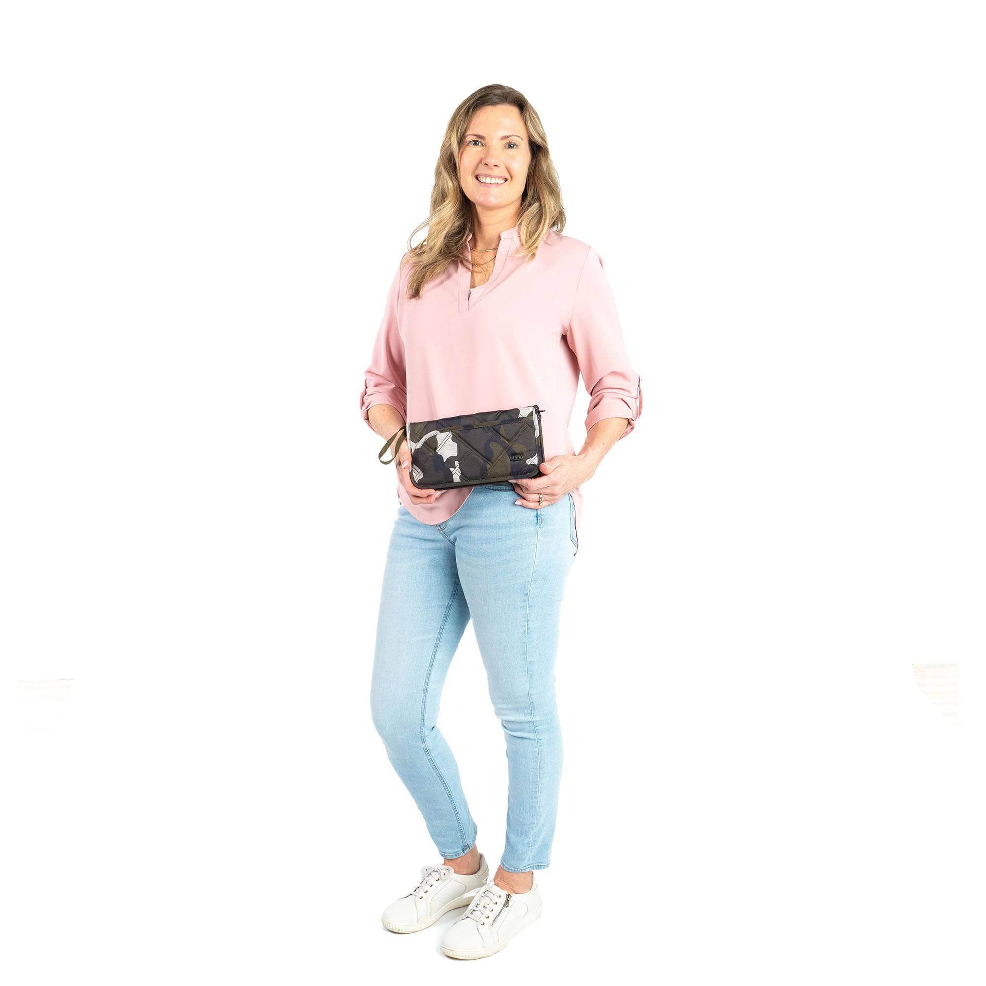 Legacy Collection Tango Travel RFID Wallet - Image 4