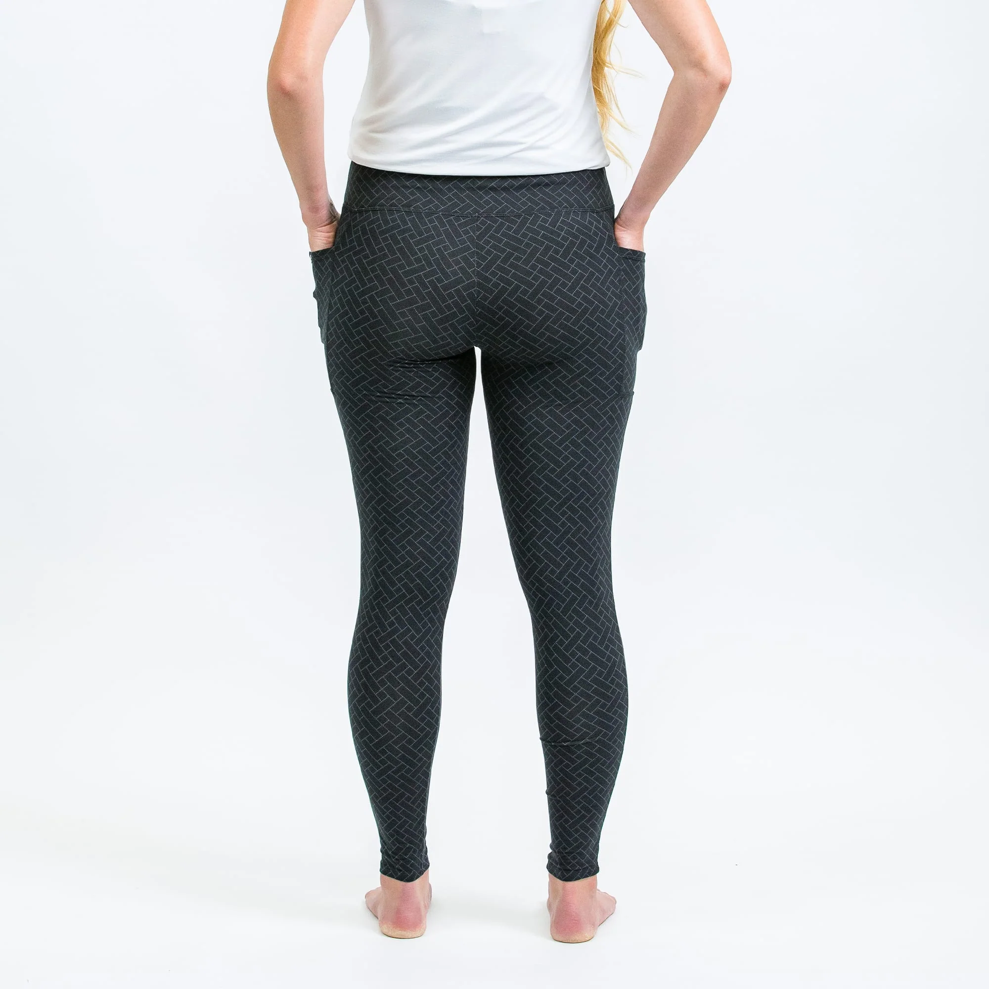 Lugging Ankle Leggings - Solids - Image 10