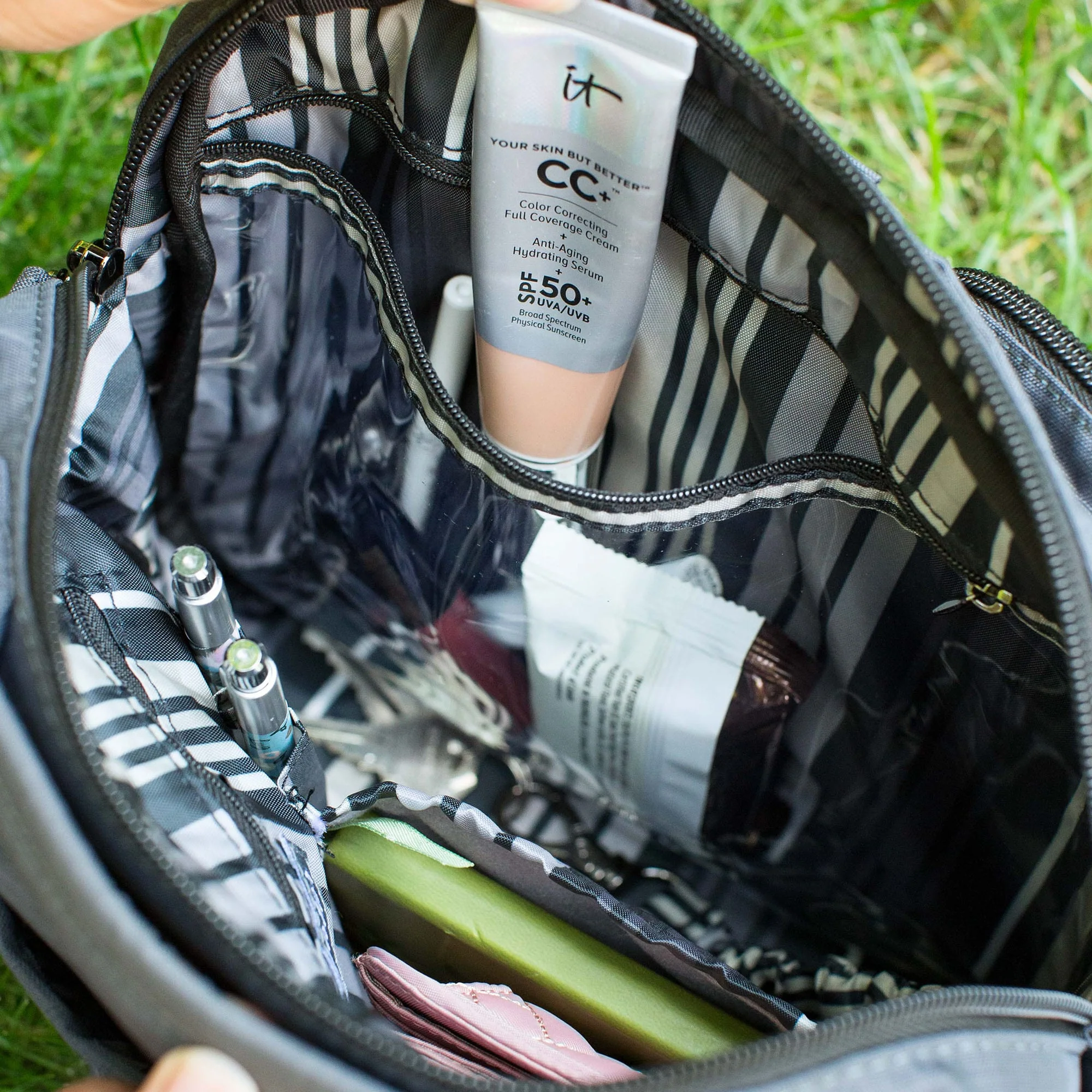 Navigator Crossbody Bag - Image 7