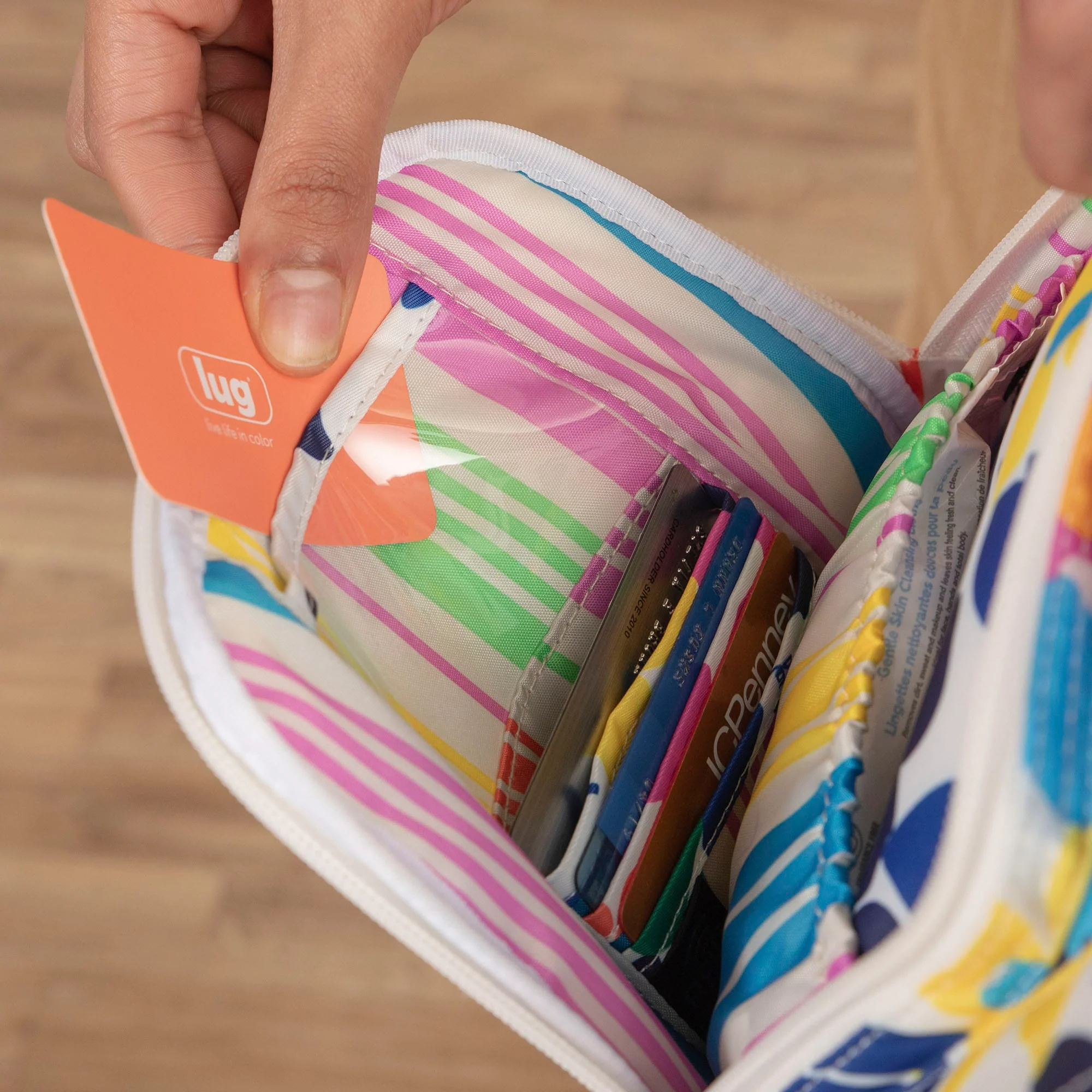 Propeller 2 Overnight Bag - Image 6