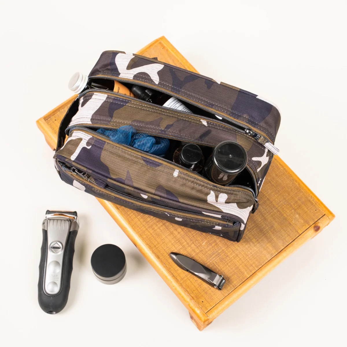 Wheelbarrow Brushed Dopp Kit - Image 7